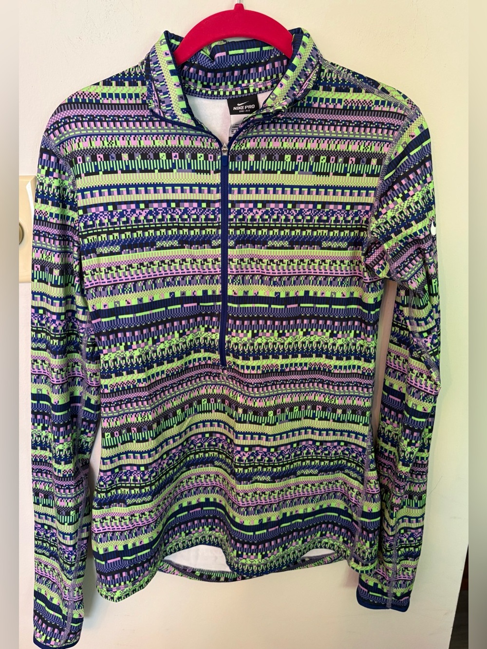 Women’s Nike pullover